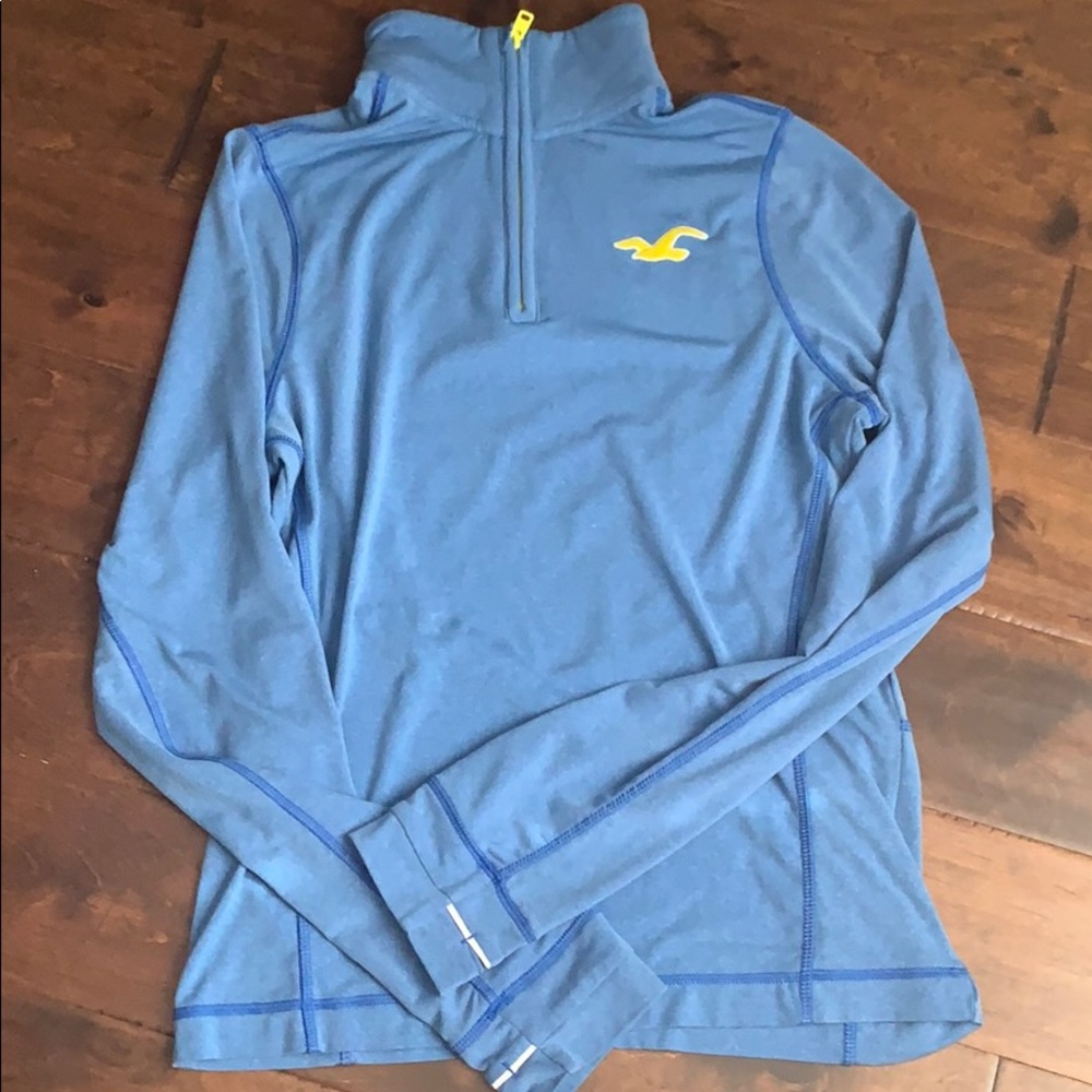 Hollister Long sleeve Sweatshirt Tee